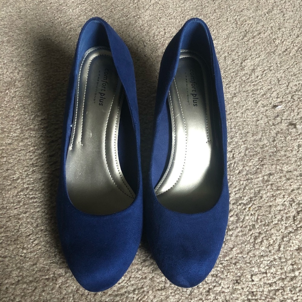 Faux Suede 9.5W Royal Blue Heels